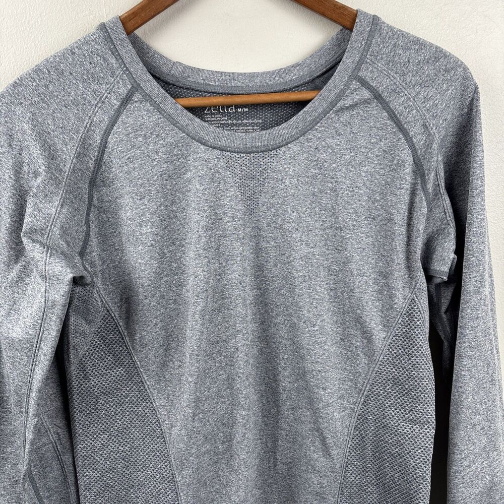Zella Womens Medium Athletic Pullover Top Space Gray Long Sleeve Thumbholes